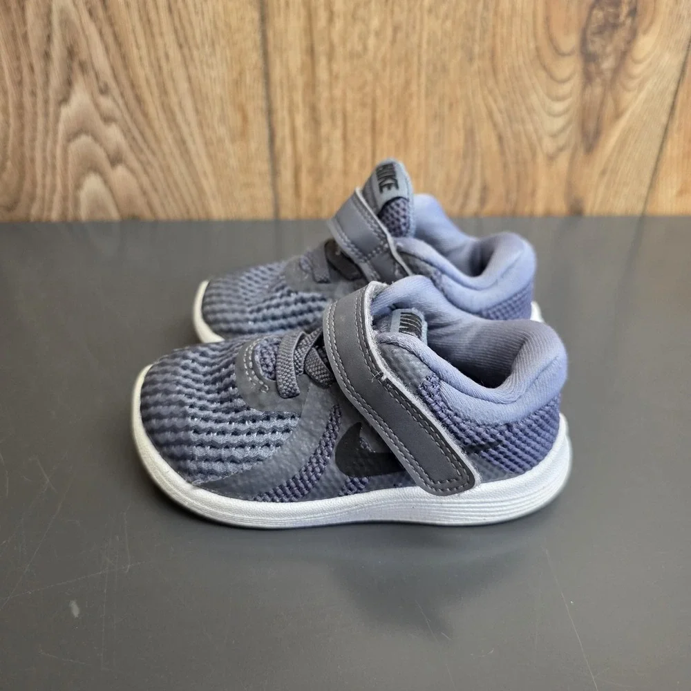 Nike Revolution 4 Shoes Toddler Boys 5C Gray Mesh Hook & Loop Running Sneakers
